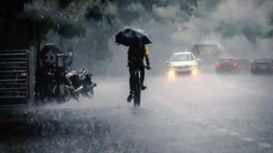 Tripura: IMD issues red alert for two districts Tripura: IMD issues red alert for two districts