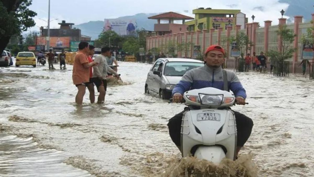 Manipur: Major rivers approach flood level as heavy rain predicted for next 5 days Manipur: Major rivers approach flood level as heavy rain predicted for next 5 days