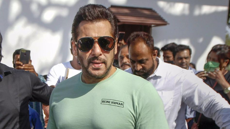 Police chargesheet reveals accused planned to attack Salman Khan during film shoot Police chargesheet reveals accused planned to attack Salman Khan during film shoot