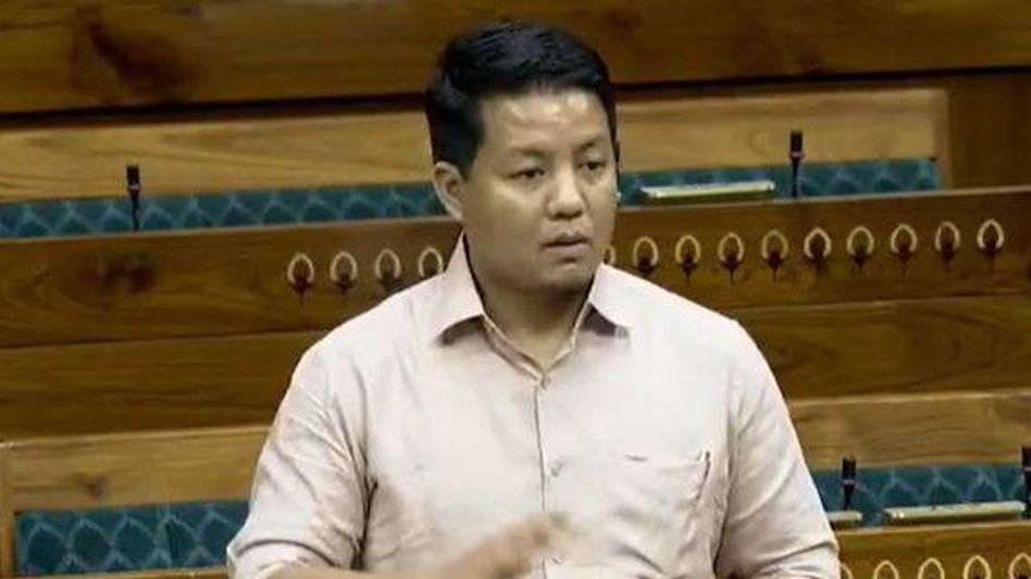 Sikkim MP urges Centre's assistance for NH10 disruptions caused due to rainfall and landslides Sikkim MP urges Centre's assistance for NH10 disruptions caused due to rainfall and landslides