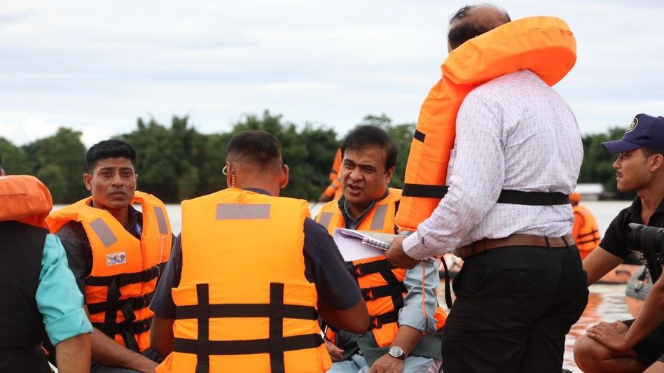 Himanta Biswa Sarma inspects flood-affected areas in Golaghat, reviews situation in Kaziranga Himanta Biswa Sarma inspects flood-affected areas in Golaghat, reviews situation in Kaziranga