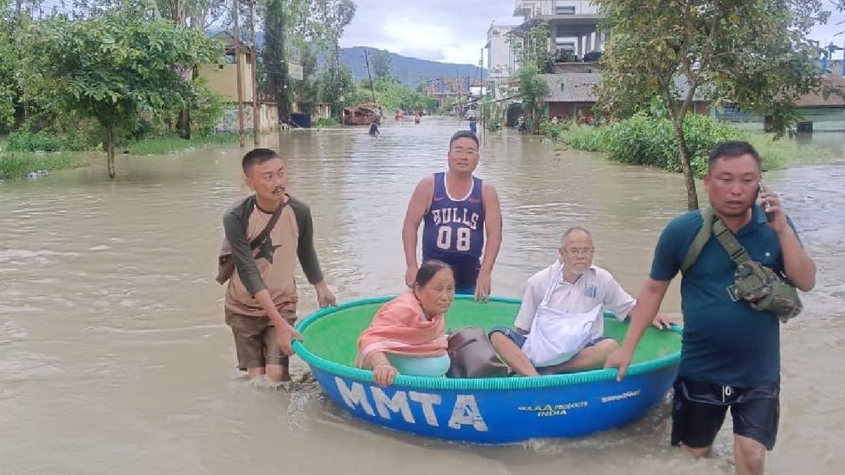 Manipur: 2 dead, 2,000 evacuated as major rivers breach embankments due to floods  Manipur: 2 dead, 2,000 evacuated as major rivers breach embankments due to floods