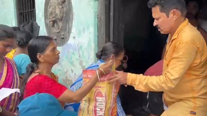 Relief drive launched for flood-affected residents in Dibrugarh's Ward 14