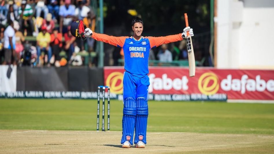 Ind vs Zim T20I: Abhishek Sharma's record-breaking century propels India to 234/2 against Zimbabwe Ind vs Zim T20I: Abhishek Sharma's record-breaking century propels India to 234/2 against Zimbabwe
