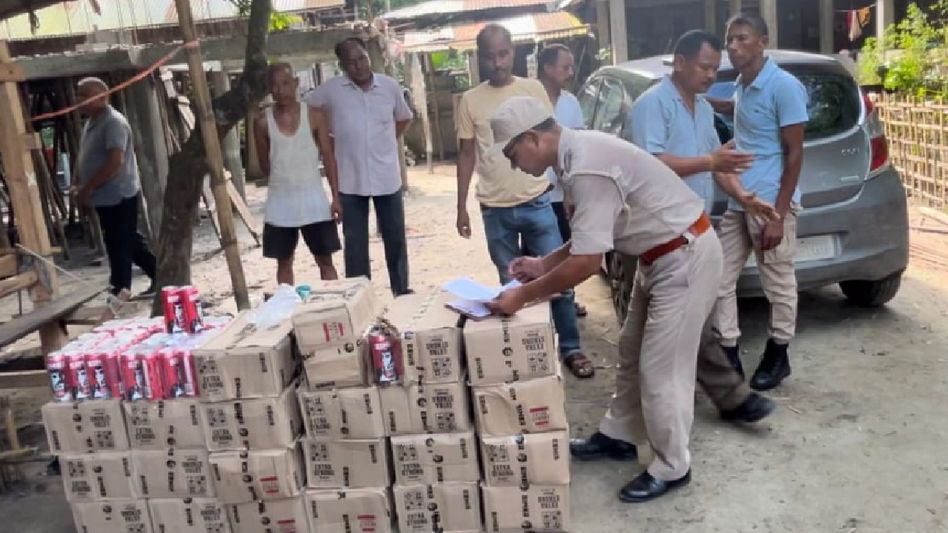 Assam police seizes large quantity of illegal Arunchali liquor in Dhemaji Assam police seizes large quantity of illegal Arunchali liquor in Dhemaji