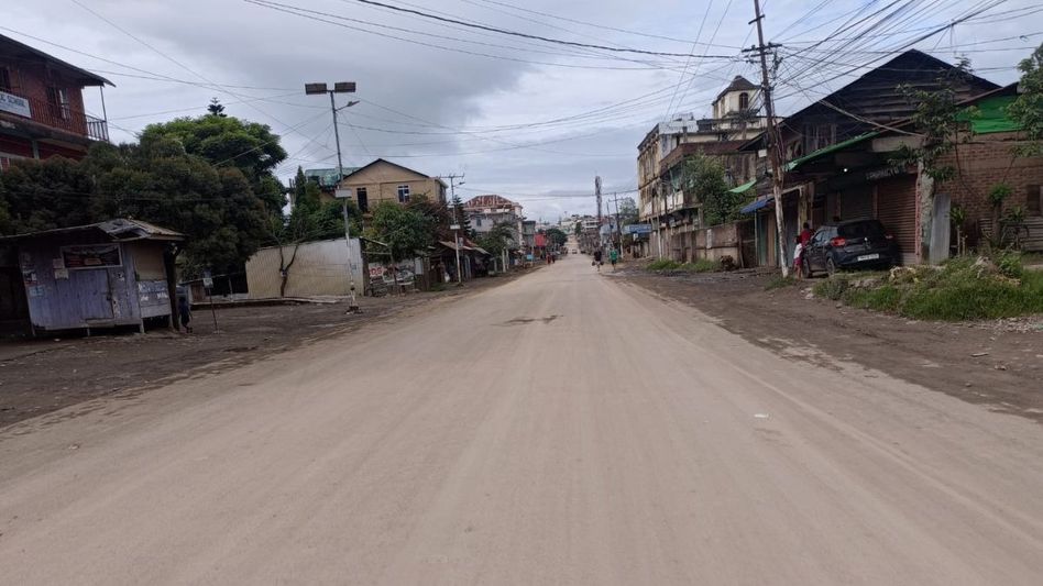 Manipur: Normal life takes hit due to 12-hour ‘total shutdown’ in Kuki-majority areas Manipur: Normal life takes hit due to 12-hour ‘total shutdown’ in Kuki-majority areas