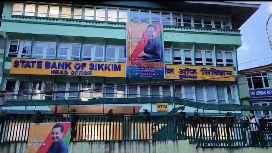 State Bank of Sikkim scam: Vigilance team recovers Rs 22 lakh amid ongoing investigation State Bank of Sikkim scam: Vigilance team recovers Rs 22 lakh amid ongoing investigation