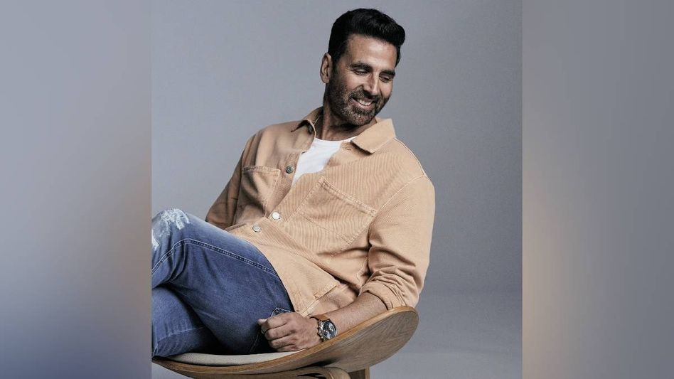 Akshay Kumar to miss Ambani wedding after testing Covid-19 positive Akshay Kumar to miss Ambani wedding after testing Covid-19 positive