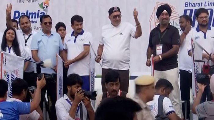 Union Minister kick-off 'Bharat in Paris' Olympic marathon in Delhi