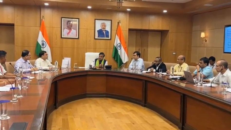 Himanta Biswa Sarma reviews progress of DNLA peace accord implementation Himanta Biswa Sarma reviews progress of DNLA peace accord implementation