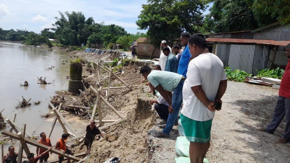 Assam: River erosion threatens Kokrajhar village, residents seek government action Assam: River erosion threatens Kokrajhar village, residents seek government action