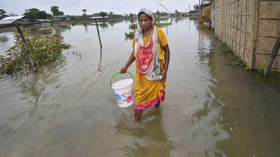 Floodwater receding in Assam, 3.5 lakh remain affected Floodwater receding in Assam, 3.5 lakh remain affected