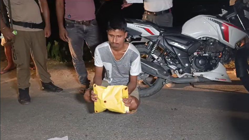 Assam: Barpeta Police busts drug peddler, seizes narcotics worth Rs 2 lakh Assam: Barpeta Police busts drug peddler, seizes narcotics worth Rs 2 lakh