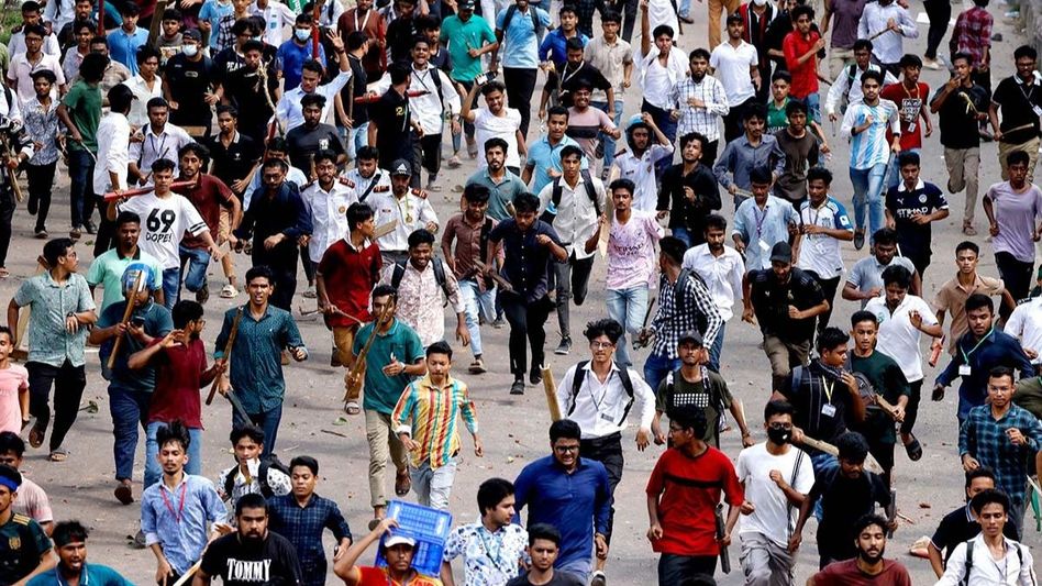 Bangladesh riots: 200 Indian students, including 39 from Meghalaya, to cross Sonamura border today Bangladesh riots: 200 Indian students, including 39 from Meghalaya, to cross Sonamura border today
