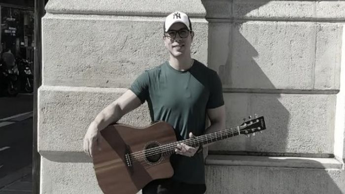 Brazilian singer Ayres Sasaki dies after on-stage electrocution during live performance