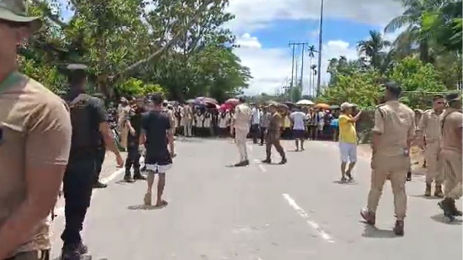 Assam: Karimganj district administration orders indefinite closure of Patharkandi school amidst rising tensions Assam: Karimganj district administration orders indefinite closure of Patharkandi school amidst rising tensions