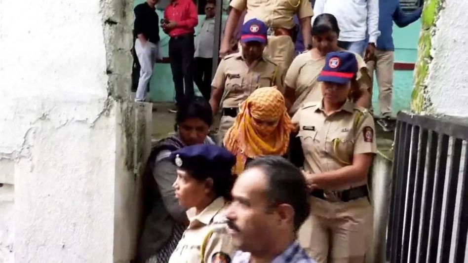 Pune Court sends IAS probationer Puja Khedkar's mother to 14 days judicial custody Pune Court sends IAS probationer Puja Khedkar's mother to 14 days judicial custody
