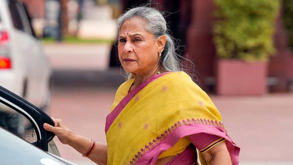 Jaya Bachchan labels Budget 2024 as "just drama"; grabs attention - Jaya Bachchan labels Budget 2024 as "just drama"; grabs attention -