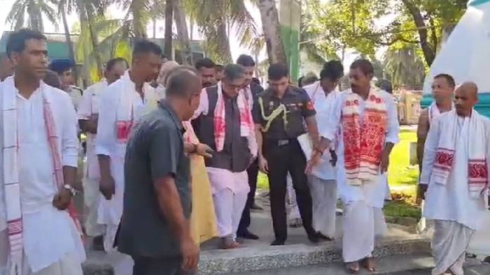 Assam: Governor Kataria praises Vaishnavite heritage during Barpeta Satra visit