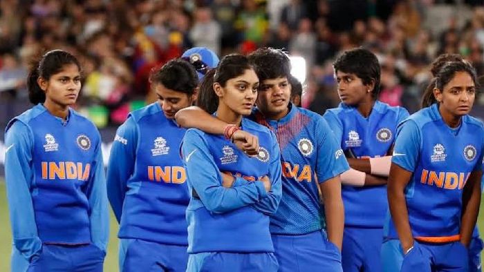 Women's Asia Cup final: Sri Lanka defeat India to clinch maiden title (MrX/X)