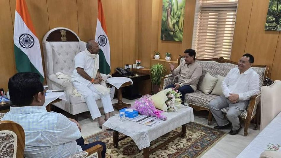 Meghalaya CM Sangma calls on newly-appointed Governor C H Vijayashankar ahead of swearing-in Meghalaya CM Sangma calls on newly-appointed Governor C H Vijayashankar ahead of swearing-in