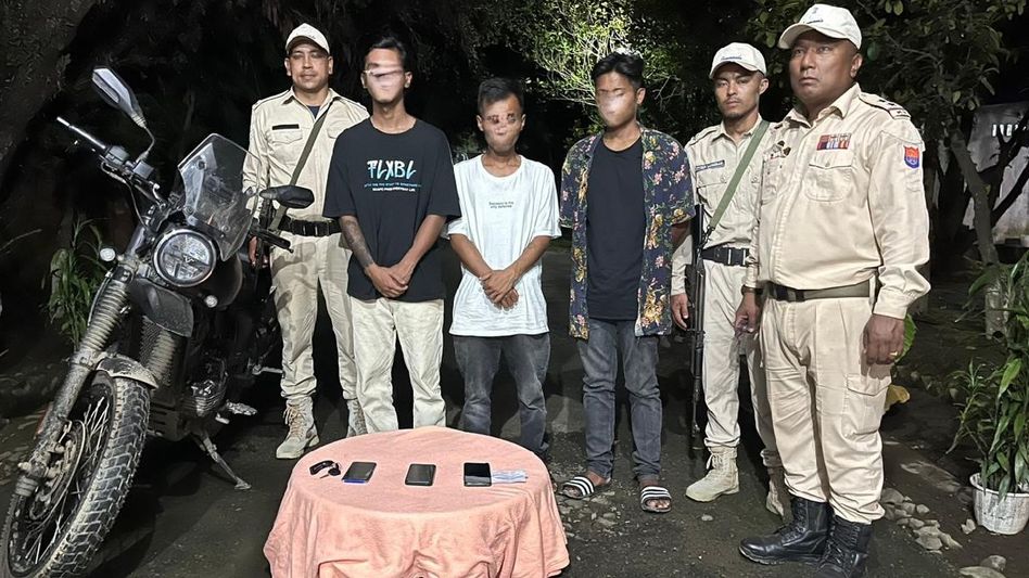 Manipur: 3 cadres of PREPAK (Pro) arrested on charges of extortion, huge cache of arms seized  Manipur: 3 cadres of PREPAK (Pro) arrested on charges of extortion, huge cache of arms seized
