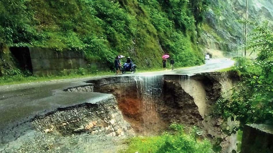 Sikkim: Landslide-prone NH 10 to get permanent solution Sikkim: Landslide-prone NH 10 to get permanent solution