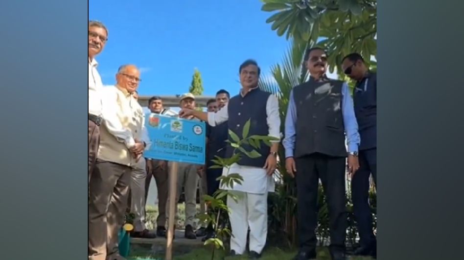 Himanta Biswa Sarma launches 'Ek Ped Maa Ke Naam' tree plantation campaign in Assam Himanta Biswa Sarma launches 'Ek Ped Maa Ke Naam' tree plantation campaign in Assam