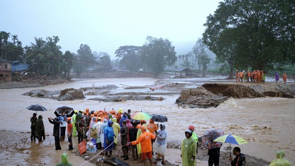 Rescue efforts intensify in Wayanad amid massive landslides, over 250 dead, hundreds injured Rescue efforts intensify in Wayanad amid massive landslides, over 250 dead, hundreds injured