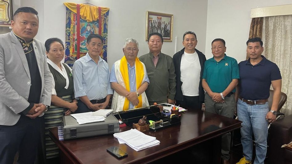 Sikkim: Tibetan Association hails MP Dorjee Lepcha's statement clarifying border as Tibet's, not China's Sikkim: Tibetan Association hails MP Dorjee Lepcha's statement clarifying border as Tibet's, not China's