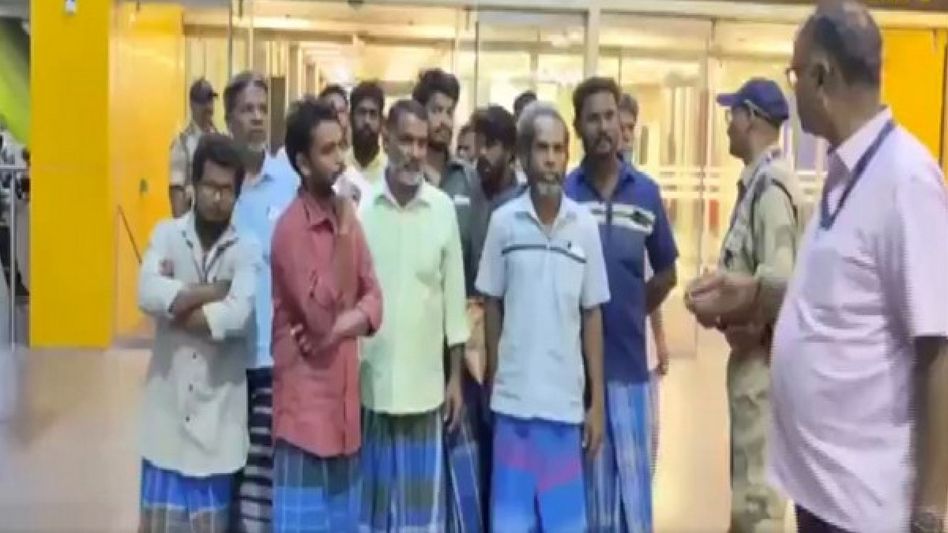 21 Indian fishermen released from Sri Lankan prison arrive in Chennai 21 Indian fishermen released from Sri Lankan prison arrive in Chennai