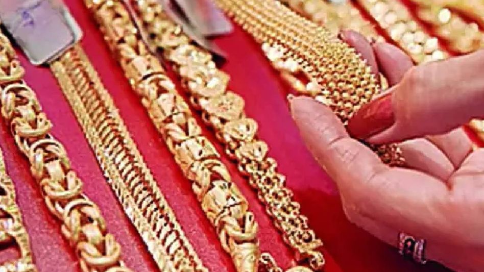 Assam: Woman arrested with 5 kg of fake gold in Tinsukia Assam: Woman arrested with 5 kg of fake gold in Tinsukia