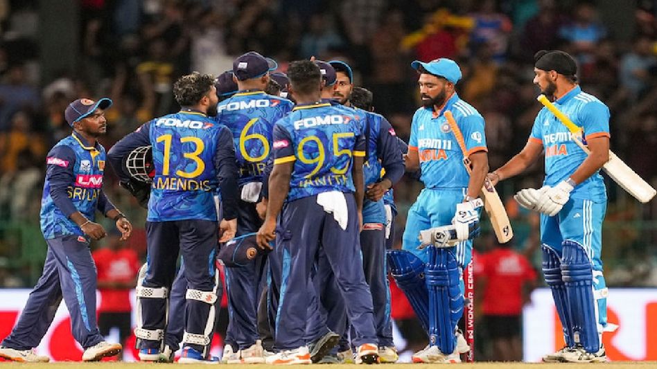 India looks forward to bounce back in second ODI as Sri Lanka wins toss and elects to bat India looks forward to bounce back in second ODI as Sri Lanka wins toss and elects to bat