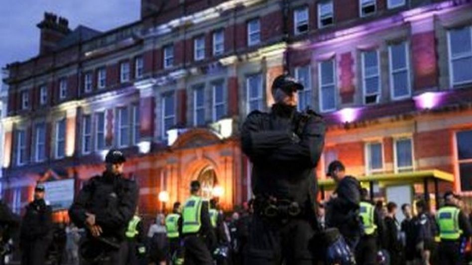 Asylum seeker hotels torched amid escalating tensions, riots in UK Asylum seeker hotels torched amid escalating tensions, riots in UK