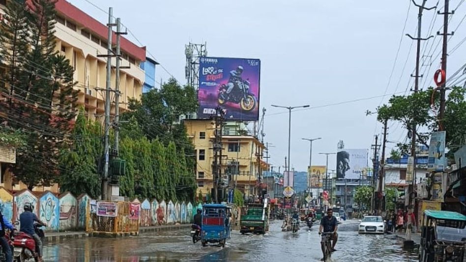 Heavy rain leads to waterlogging, disruption of normal life in Guwahati Heavy rain leads to waterlogging, disruption of normal life in Guwahati