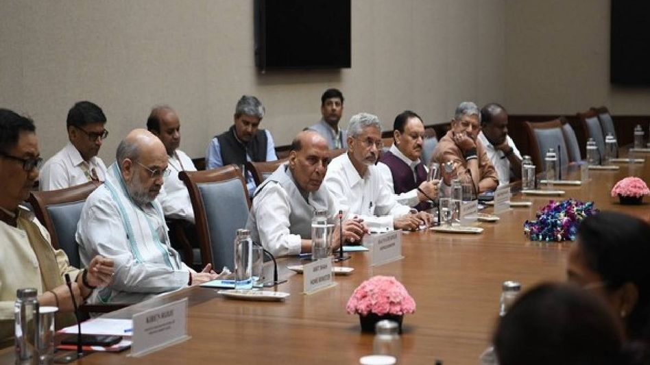 EAM S Jaishankar briefs leaders on Bangladesh situation in all-party meeting EAM S Jaishankar briefs leaders on Bangladesh situation in all-party meeting