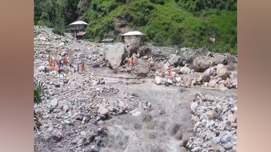 Cloudburst in Himachal Pradesh claims 45 lives, NDRF mobilized for extensive rescue operations Cloudburst in Himachal Pradesh claims 45 lives, NDRF mobilized for extensive rescue operations