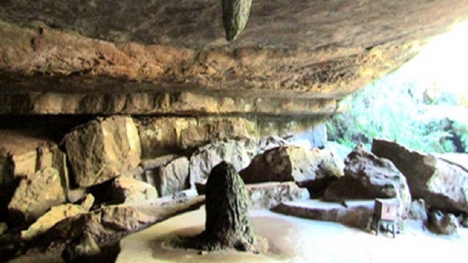 Meghalaya: Miscreants perform religious rituals at Mawjymbuin Cave ahead of High Court hearing Meghalaya: Miscreants perform religious rituals at Mawjymbuin Cave ahead of High Court hearing