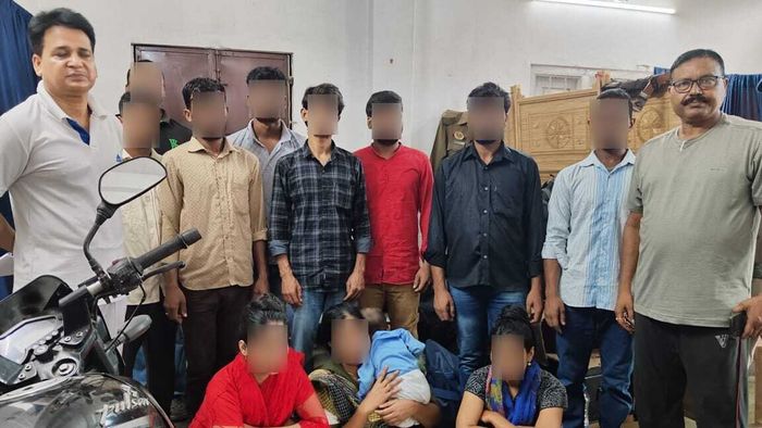 Border security forces nab 10 Bangladeshis, one Indian tout in Tripura