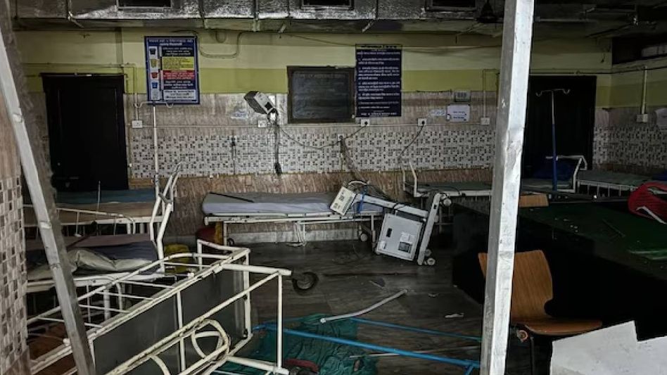 Mob storms Kolkata hospital, vandalizes property; 9 arrested Mob storms Kolkata hospital, vandalizes property; 9 arrested