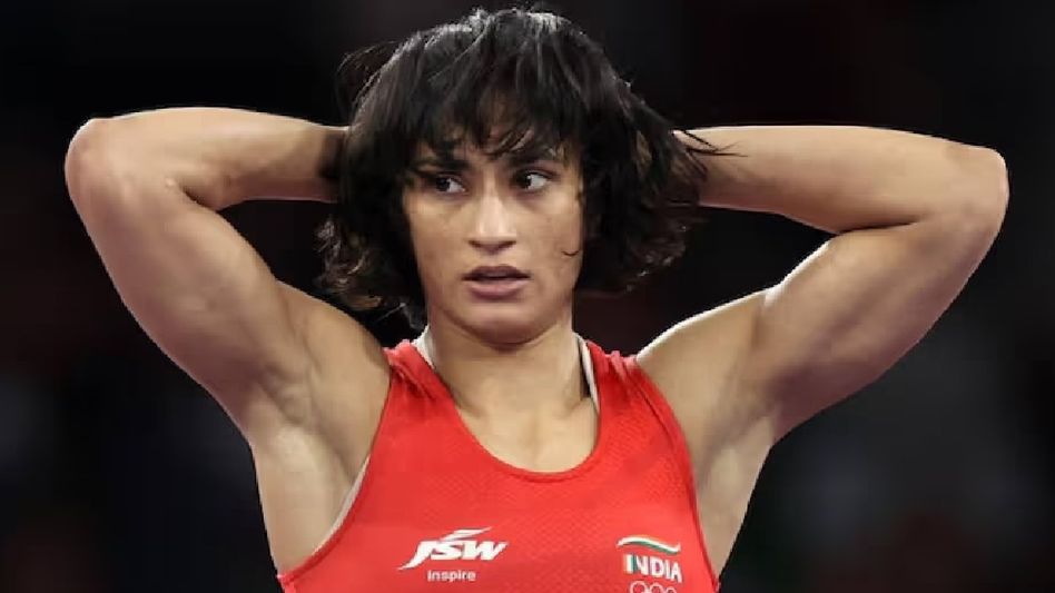 Vinesh Phogat issues first statement after Paris Olympics setback, extends gratitude to family, support staff Vinesh Phogat issues first statement after Paris Olympics setback, extends gratitude to family, support staff
