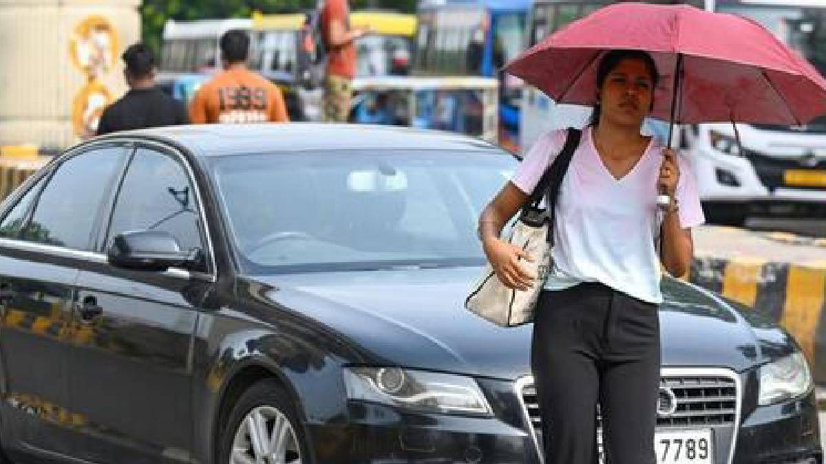 Delhi swelters with 27.2°C minimum; humid morning and light rain expected