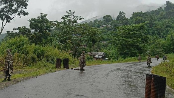 Manipur: Security forces intensify search operations, ensure safe movement of essential goods