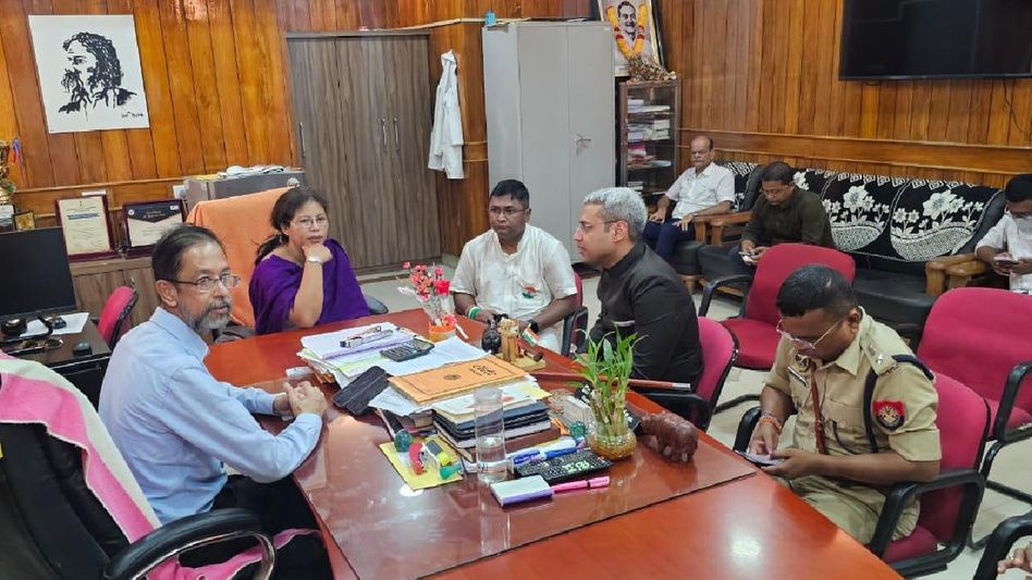 Assam minister inaugurates 'Karagar Se Karigar' skill development program at Silchar Jail Assam minister inaugurates 'Karagar Se Karigar' skill development program at Silchar Jail