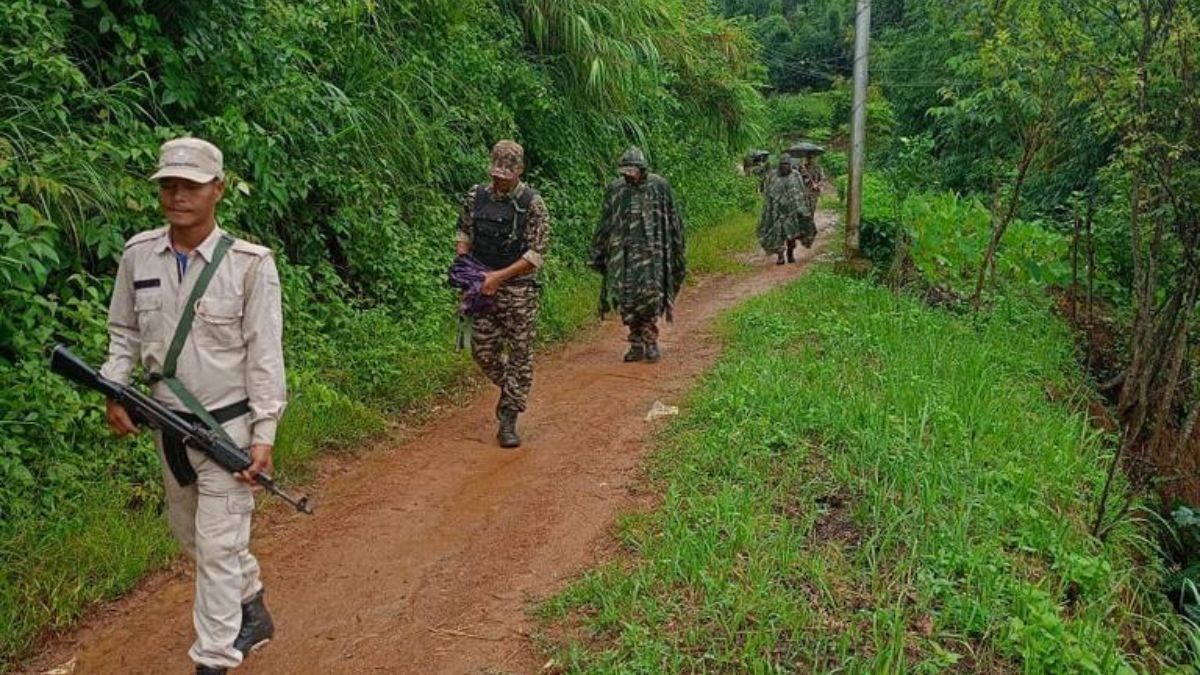 Manipur: Security forces foil terror plot, recover arms and ammunition in Churachandpur Manipur: Security forces foil terror plot, recover arms and ammunition in Churachandpur