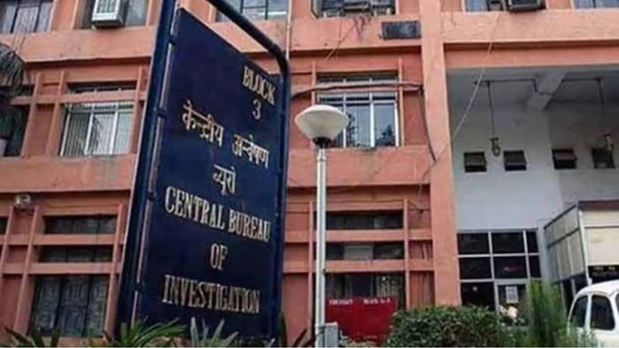Former RG Kar Principal arrives at CBI office for questioning in doctor's death case