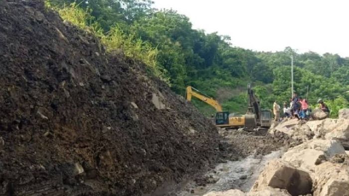 Nagaland: Massive landslide blocks NEC road between Jotsoma and Khonoma, restoration underway