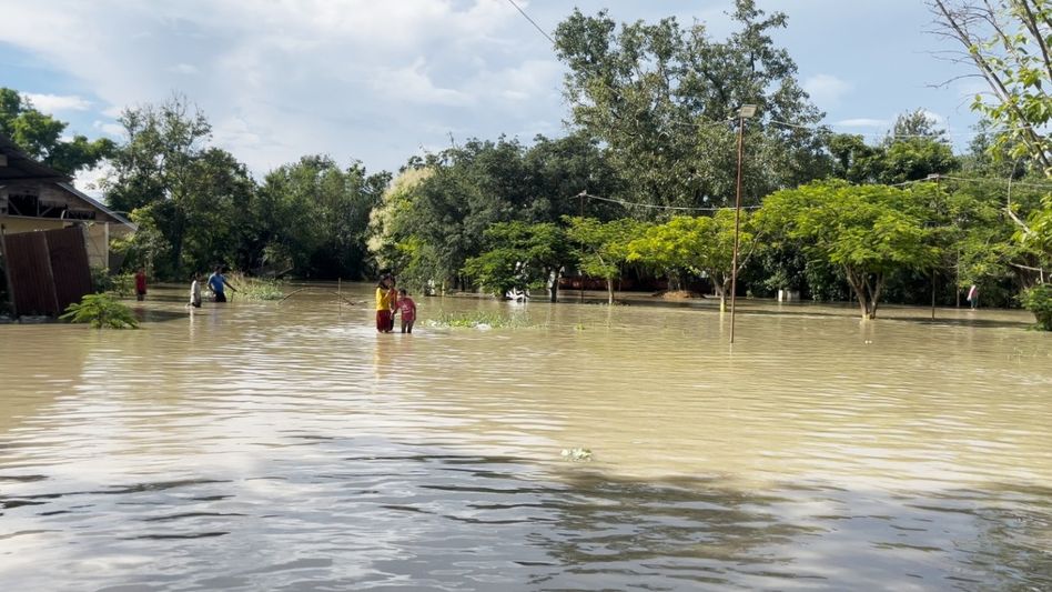 Manipur DDMA issues advisory amid heavy rainfall in Thoubal, people urged to remain indoors Manipur DDMA issues advisory amid heavy rainfall in Thoubal, people urged to remain indoors