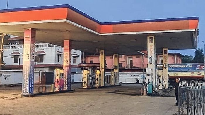 Manipur government to deploy police at petrol pumps amid severe fuel crisis