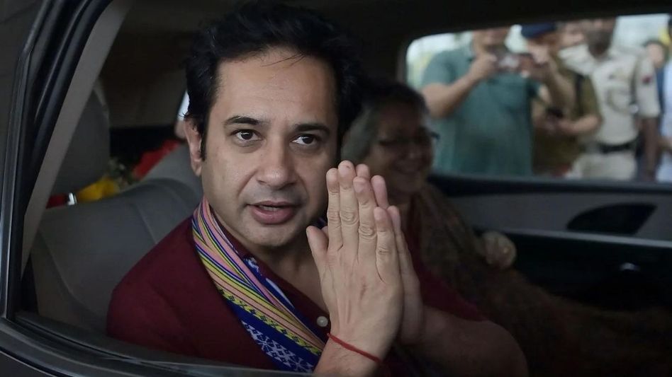 Tripura: Pradyot Debbarma to provide Rs 50,000 aid to kin of persons who died in flood Tripura: Pradyot Debbarma to provide Rs 50,000 aid to kin of persons who died in flood